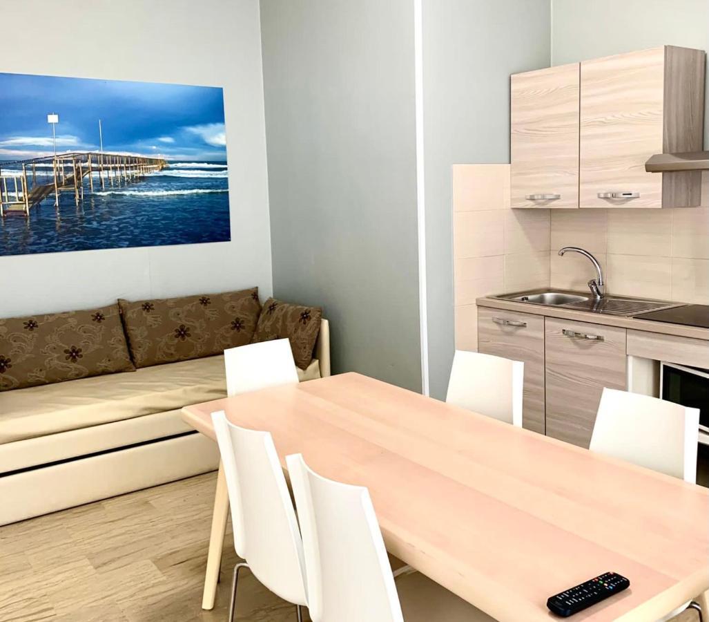 Battigia Rimini - Appartamenti Vacanze Eksteriør billede