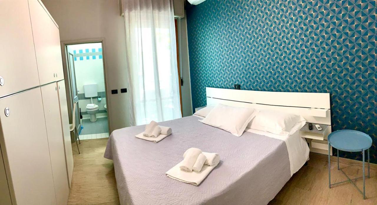 Battigia Rimini - Appartamenti Vacanze Eksteriør billede