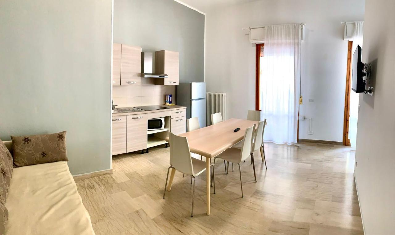 Battigia Rimini - Appartamenti Vacanze Eksteriør billede